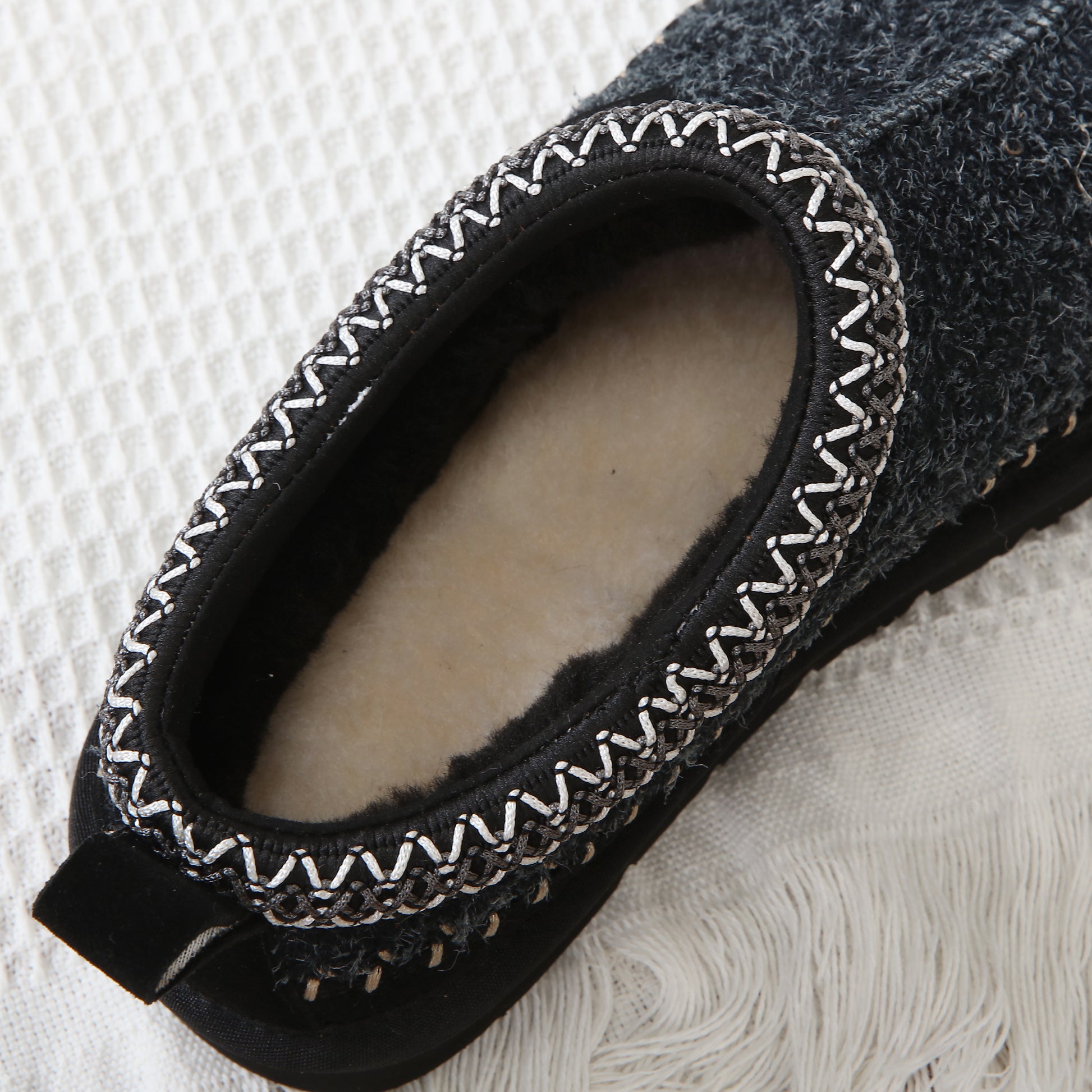 UGG Snow Suede Tasman Biarritz