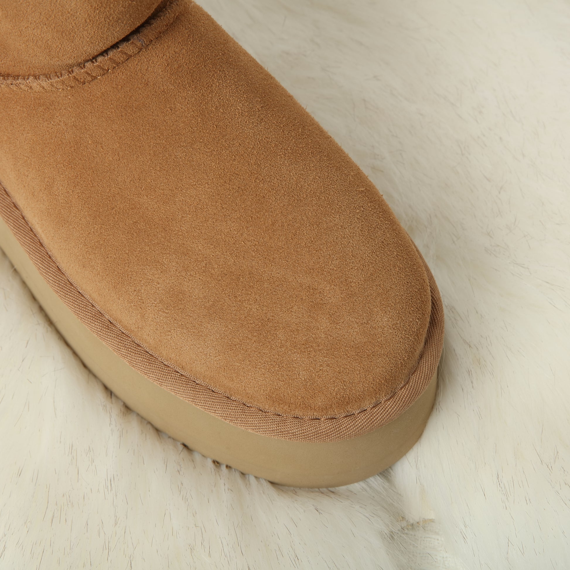 UGG Mini Classic Platform - Aussies UGG