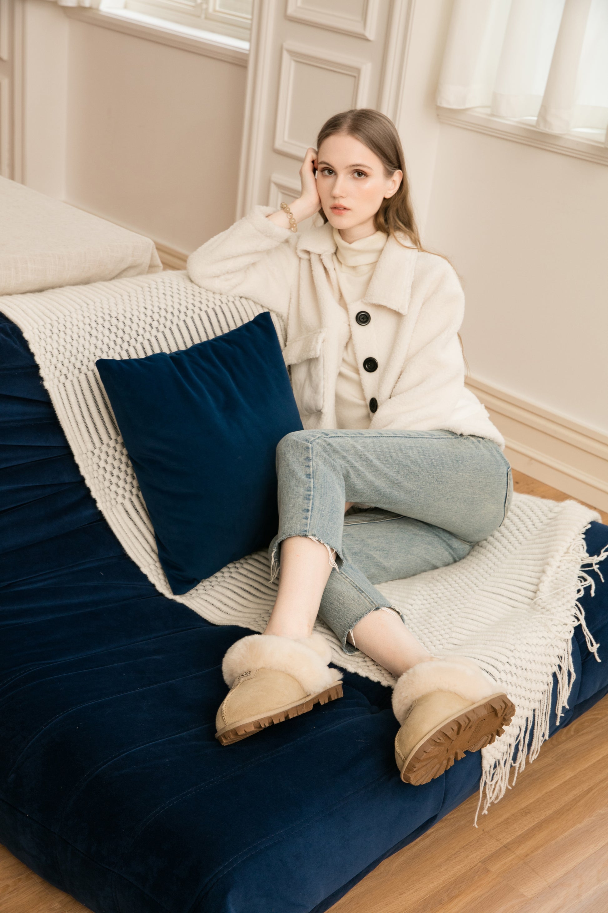UGG Women AUS Sheepskin Wool Removable Strap Slingback Scuff