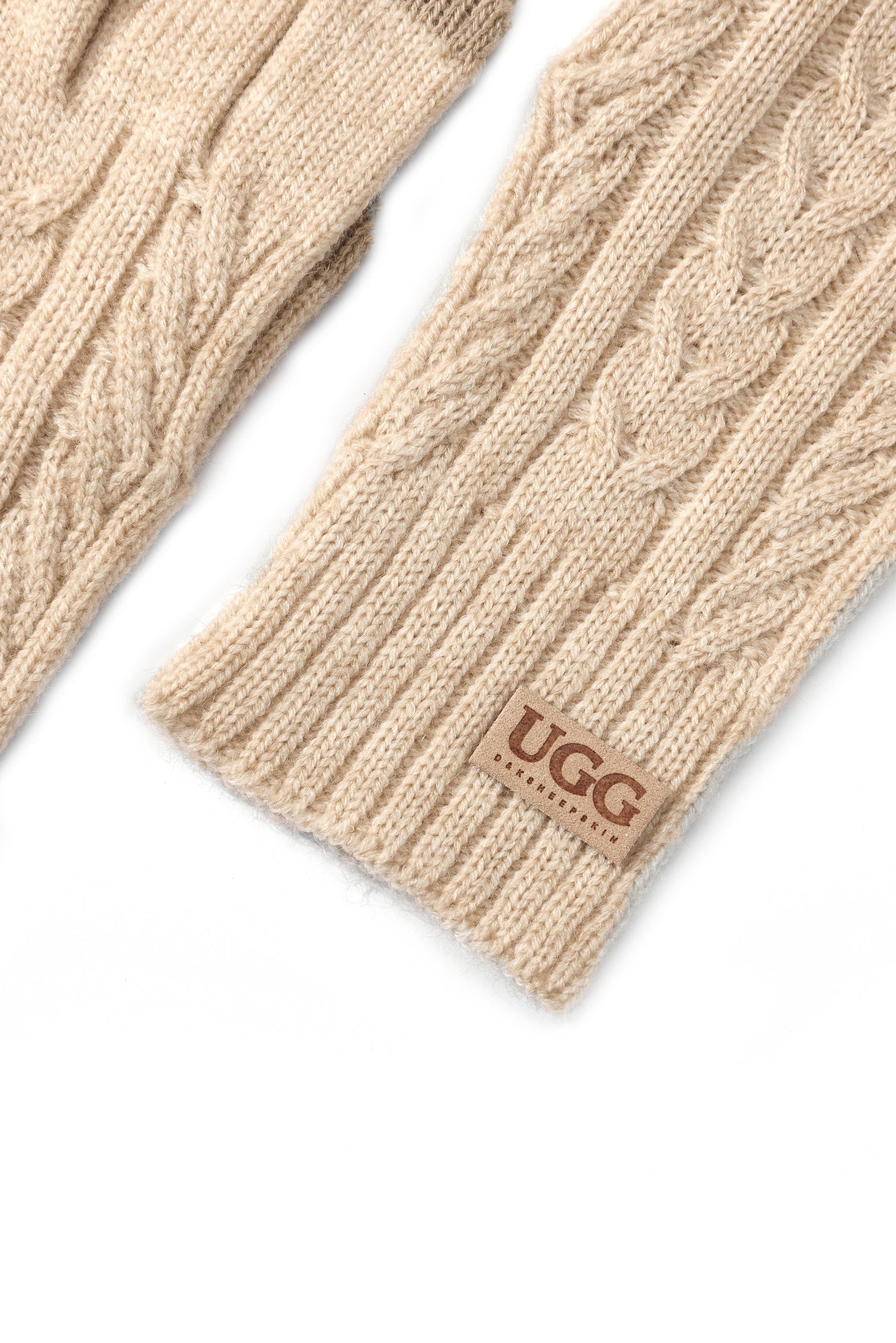 UGG Cable Knit Pure Cashmere Touch Screen Gloves